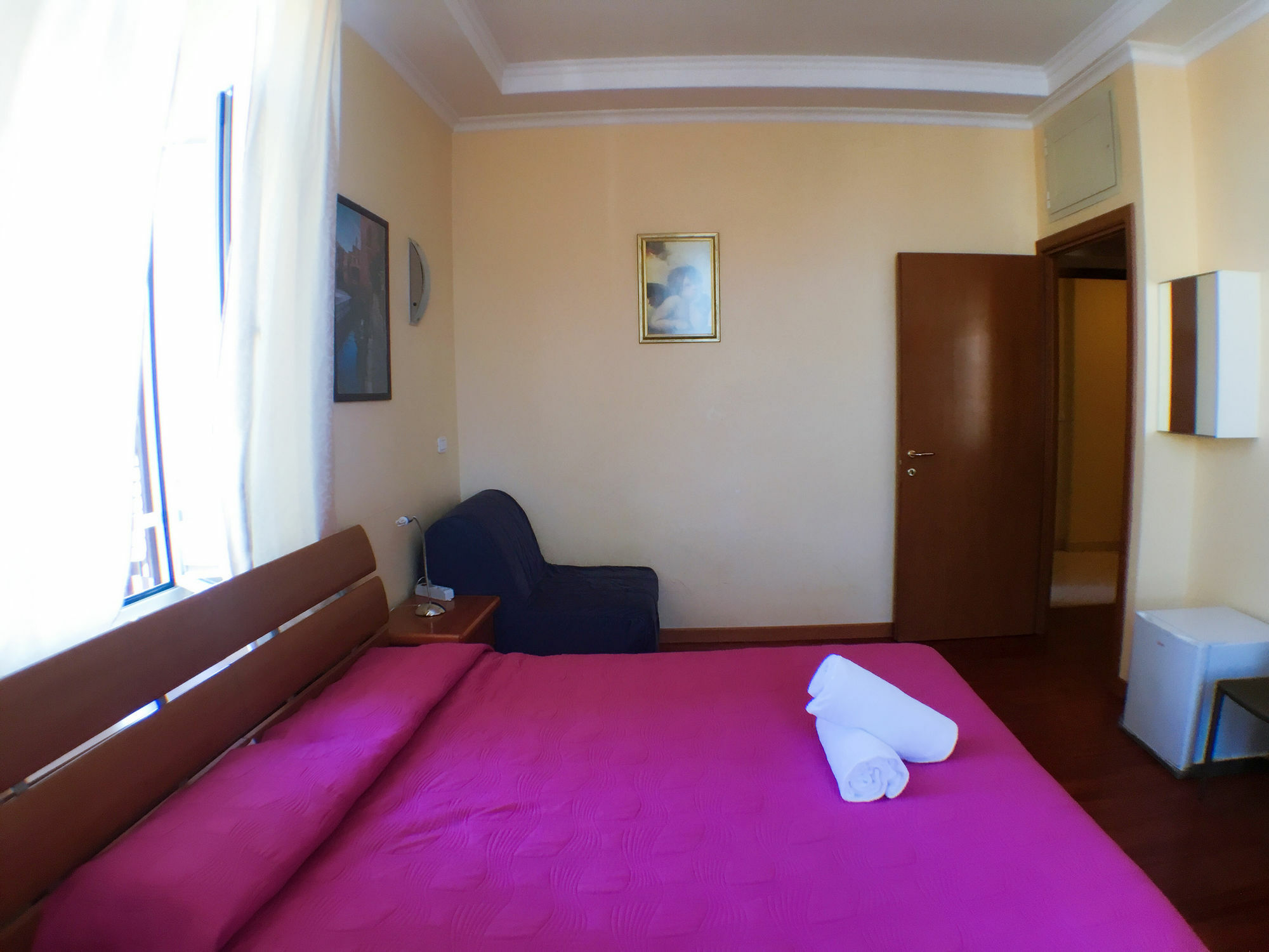 Zhihua Guest House Rome Exterior photo